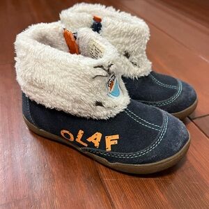 Stride Rite Navy and White Olaf Boots